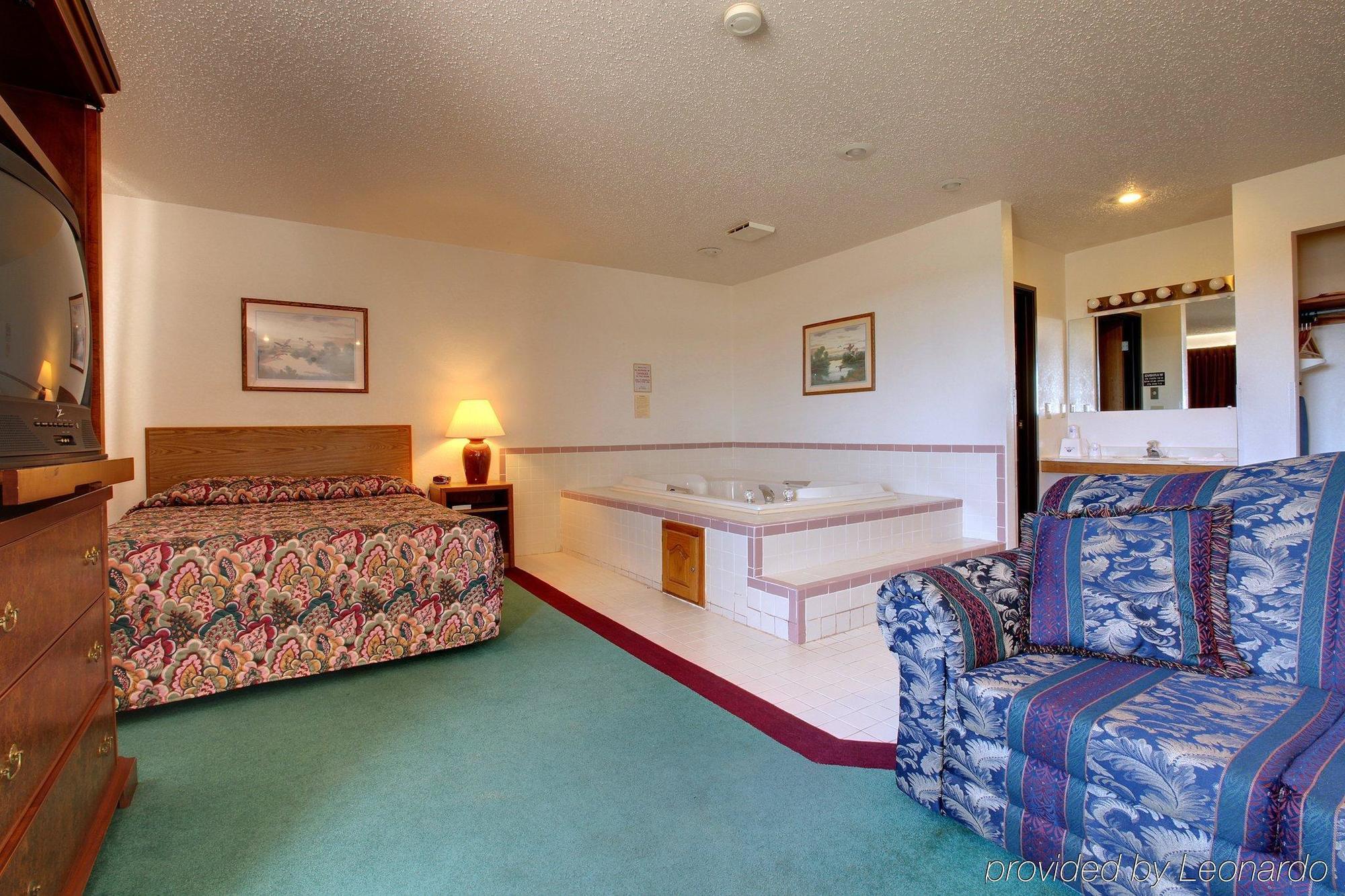 Americas Best Value Inn & Suites Cassville Roaring River Rom bilde