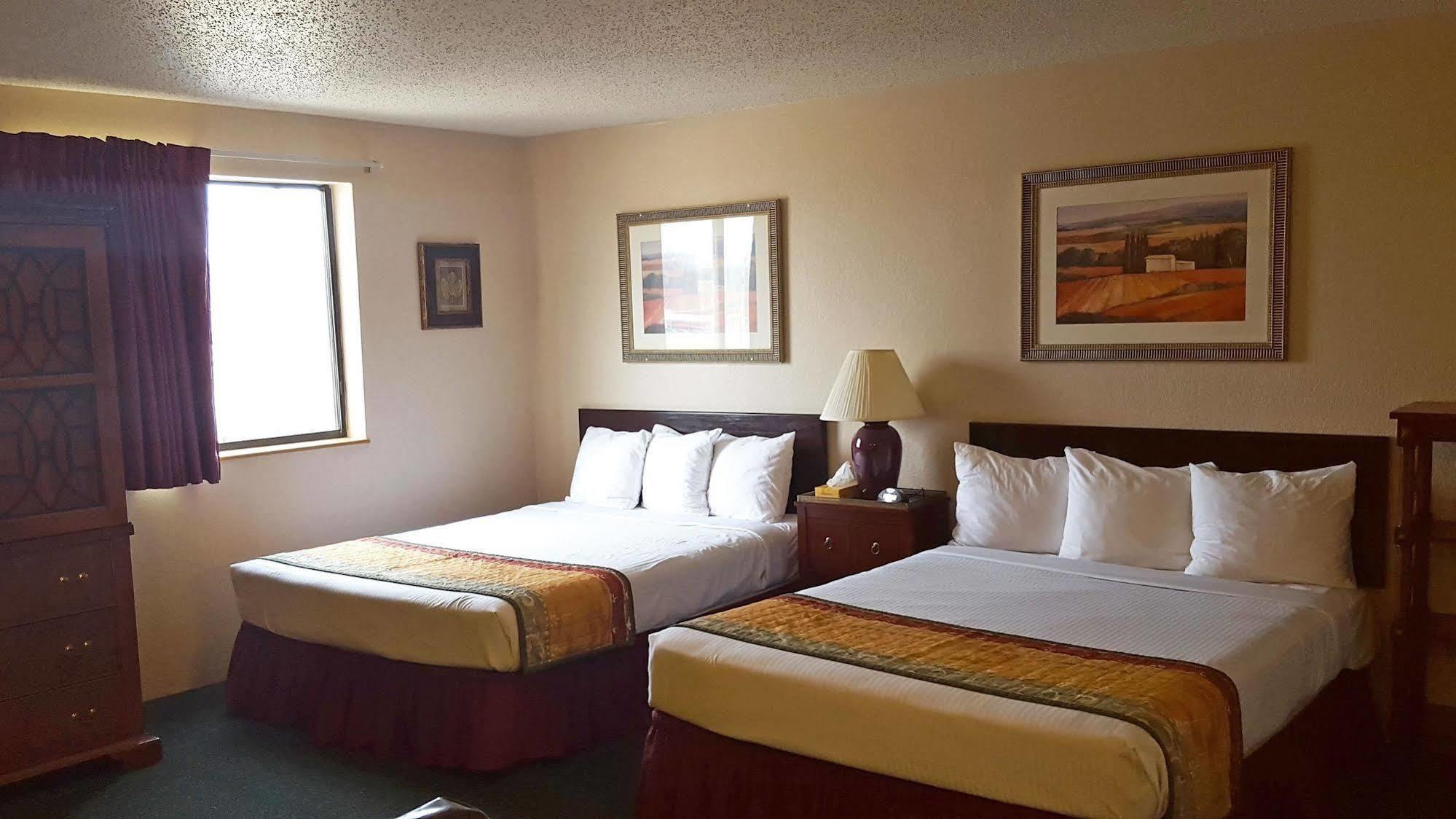 Americas Best Value Inn & Suites Cassville Roaring River Eksteriør bilde