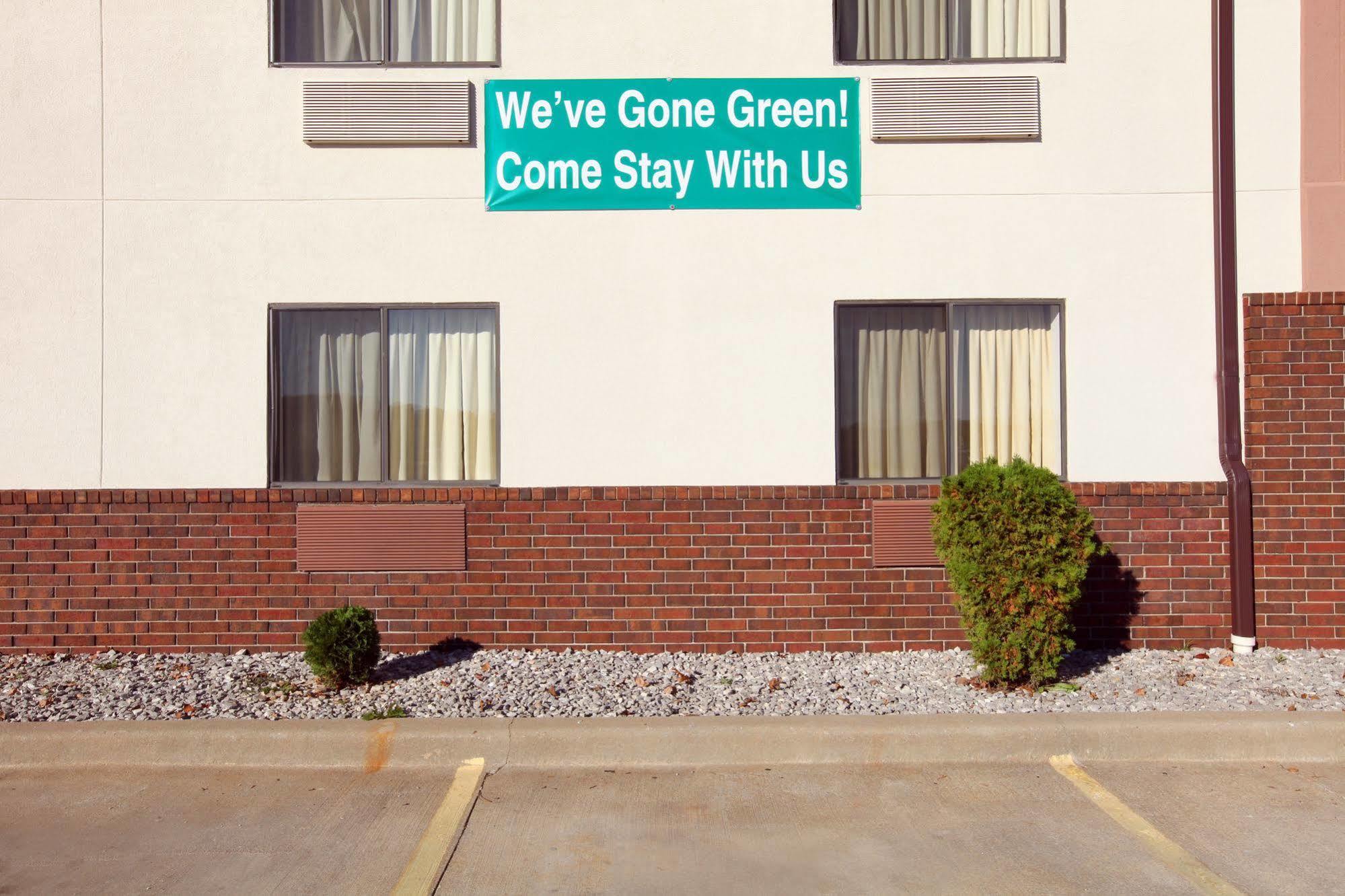 Americas Best Value Inn & Suites Cassville Roaring River Eksteriør bilde