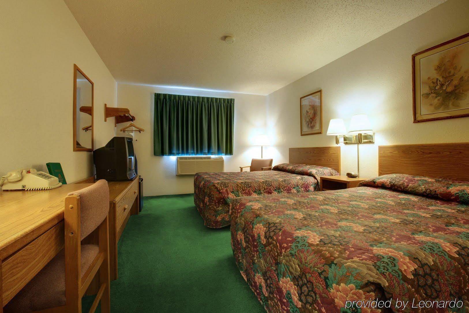 Americas Best Value Inn & Suites Cassville Roaring River Rom bilde
